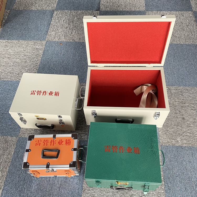 八步爆破工程作业箱如何选择？玻璃钢与传统材质的全面对比
